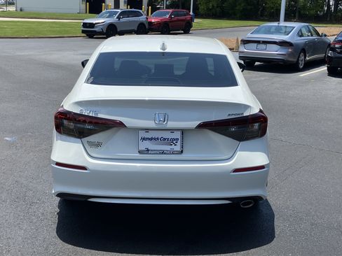 Used 2025 Honda Civic Sport image 9