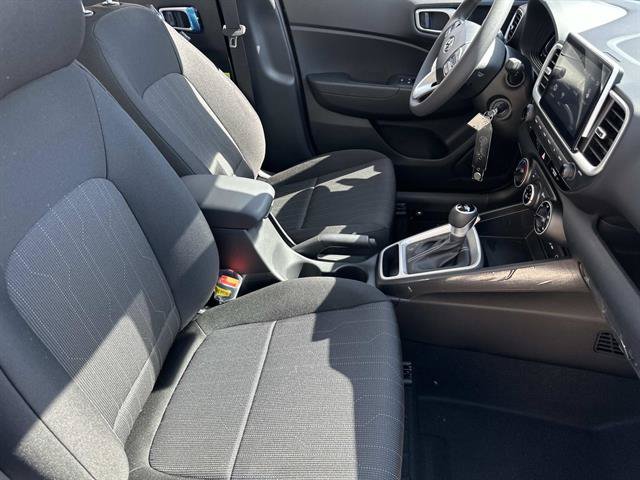 New 2026 Hyundai Venue SE FWD image 25