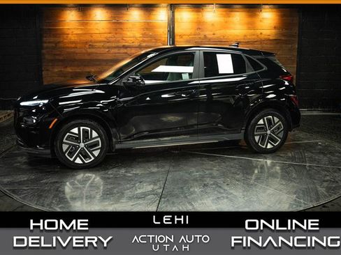 Used 2023 Hyundai Kona SE FWD image 1