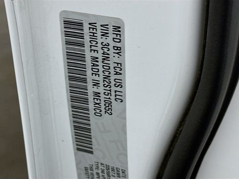 Used 2025 Jeep Compass Limited AWD/4WD image 12