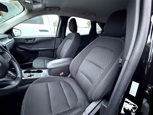 Used 2025 Ford Escape Active image 9