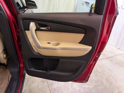 Used 2012 GMC Acadia SLT FWD image 24