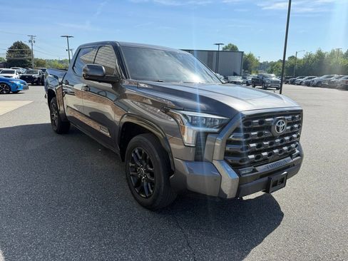 Used 2023 Toyota Tundra Platinum image 9