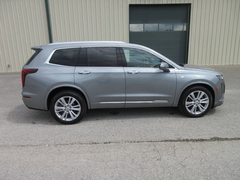 Used 2023 Cadillac XT6 Premium Luxury AWD/4WD image 7