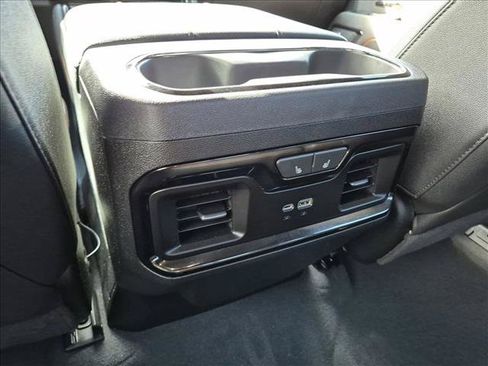 Used 2024 GMC Sierra 1500 AT4 w/ Technology Package AWD/4WD image 16