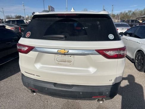Used 2018 Chevrolet Traverse LT image 5