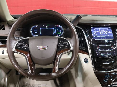 Used 2016 Cadillac Escalade Luxury AWD/4WD image 53