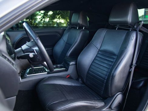 Used 2012 Dodge Challenger SXT Plus RWD image 17