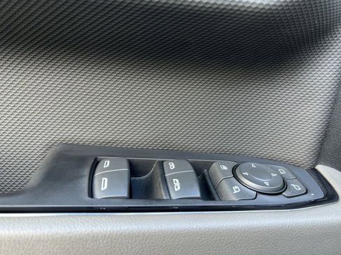 Used 2023 Chevrolet Silverado 1500 ZR2 w/ Technology Package image 23