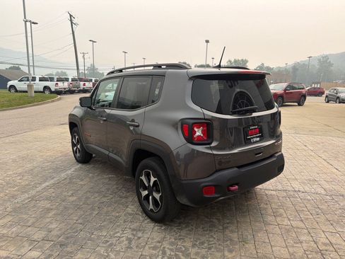 Used 2019 Jeep Renegade Trailhawk AWD/4WD image 6