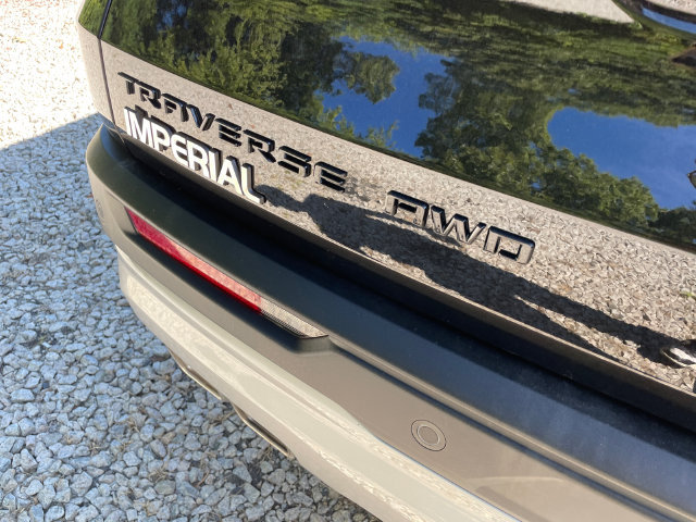 Used 2026 Chevrolet Traverse Z71 w/ LPO, Floor Liner Package AWD/4WD image 13