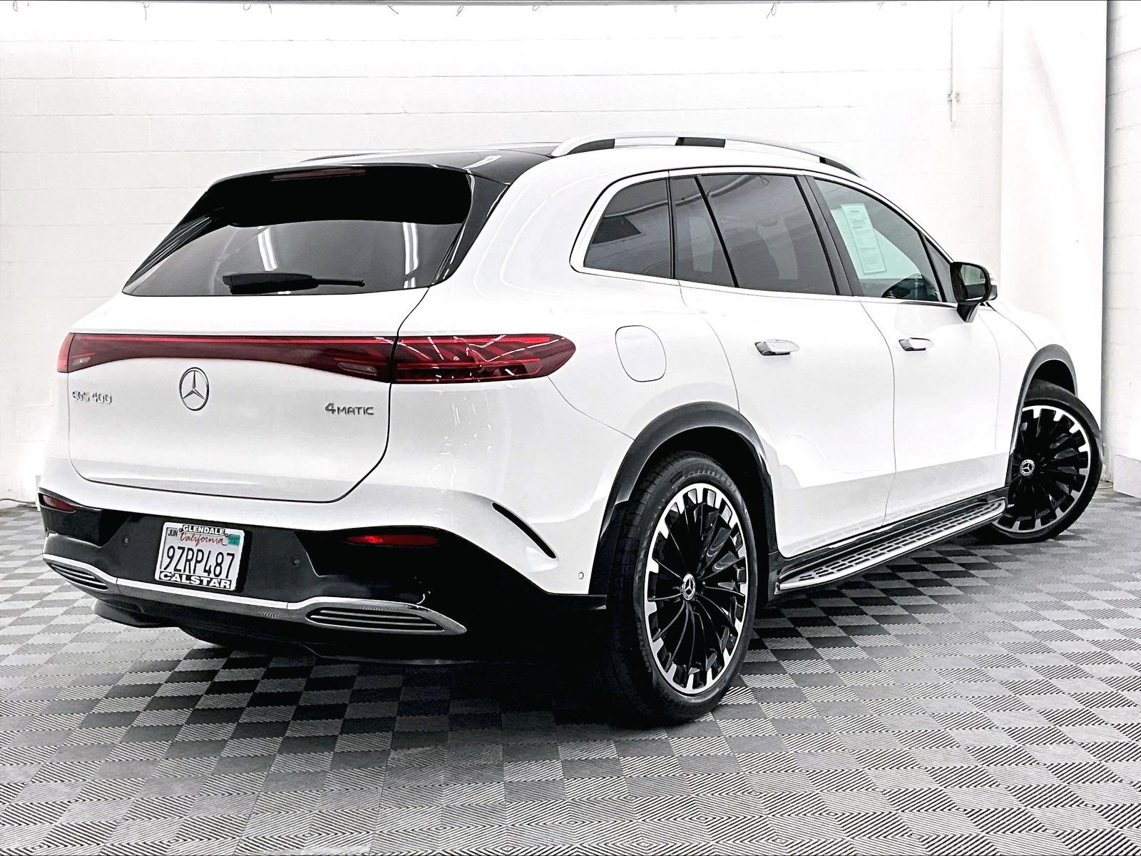 Used 2026 Mercedes-Benz EQS 400 4MATIC SUV image 10