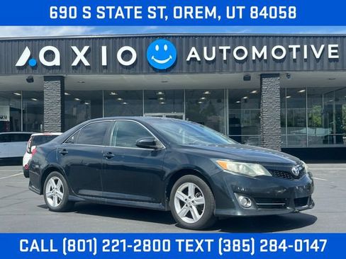 Used 2014 Toyota Camry SE FWD image 1