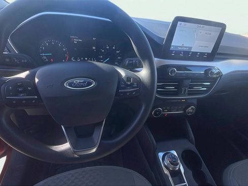 Certified 2020 Ford Escape SE image 11