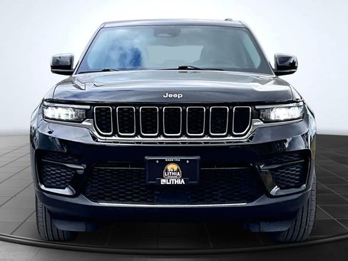 Used 2023 Jeep Grand Cherokee Laredo X AWD/4WD image 6