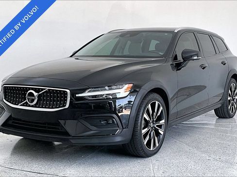 Used 2022 Volvo V60 T5 Cross Country w/ Advanced Package AWD/4WD image 14