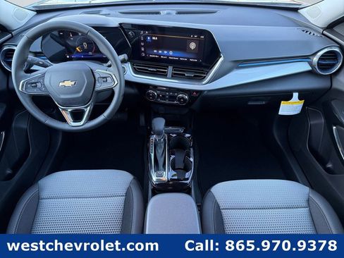 New 2026 Chevrolet Trax LT w/ Driver Confidence Package image 12