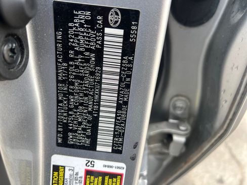 Used 2019 Toyota Camry SE FWD image 35
