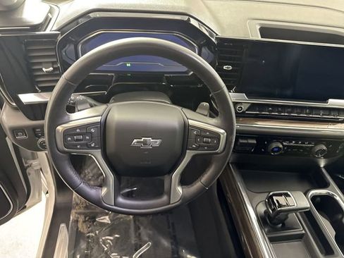 Used 2023 Chevrolet Silverado 1500 LT Trail Boss w/ Protection Package image 12