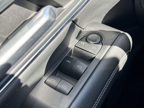 Used 2025 GMC Terrain Elevation image 15