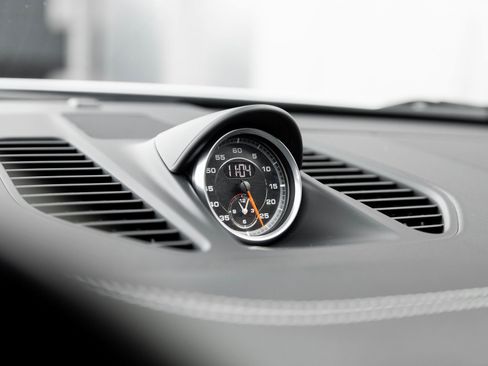 Certified 2018 Porsche 911 Turbo S image 26