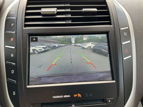 Used 2019 Lincoln MKC Select w/ Select Plus Package AWD/4WD image 20