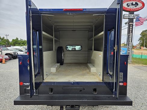 Used 2011 Ford F450 XL w/ PWR Equipment Group image 11