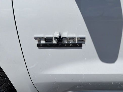 Used 2023 Chevrolet Silverado 1500 RST w/ Convenience Package II AWD/4WD image 10