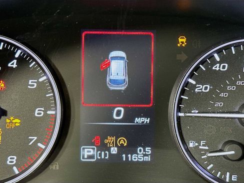 Certified 2025 Subaru Crosstrek 2.0i Premium image 12