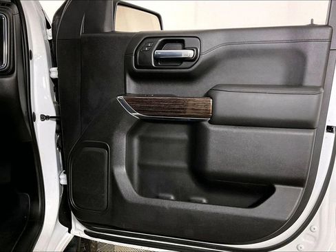 Used 2021 GMC Sierra 1500 SLE w/ X31 Off-Road Package image 23