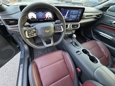 Used 2025 Ford Mustang Premium RWD image 18
