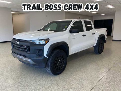 Used 2024 Chevrolet Colorado Trail Boss image 1