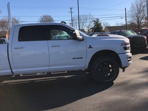 New 2026 RAM 2500 Laramie w/ Night Edition AWD/4WD image 9