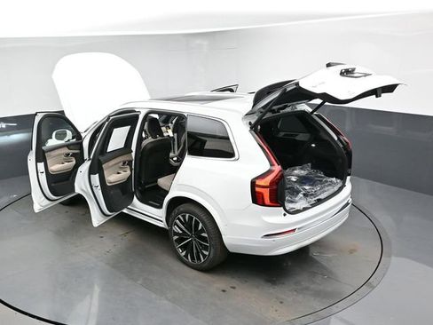 New 2026 Volvo XC90 B6 Ultra w/ Protection Package AWD/4WD image 53