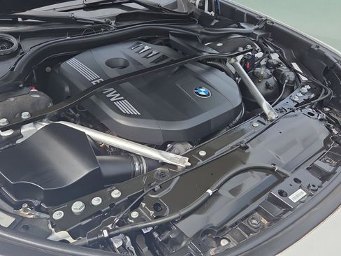 Used 2024 BMW 740i w/ Executive Package RWD image 17