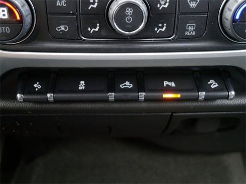 Used 2015 GMC Sierra 1500 SLE w/ SLE Value Package image 18