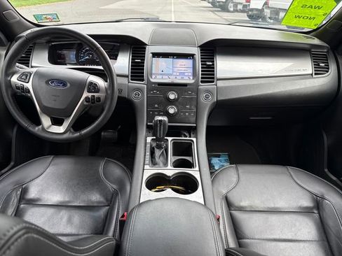 Used 2018 Ford Taurus SEL w/ Equipment Group 201A image 18