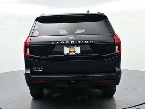 New 2025 Ford Expedition Active image 29