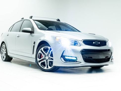 Used 2017 Chevrolet SS image 5