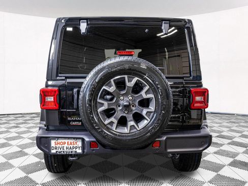 New 2026 Jeep Wrangler Unlimited Sahara AWD/4WD image 15