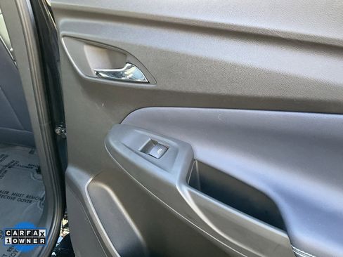 Used 2022 Chevrolet Bolt EUV LT w/ Convenience Package image 53