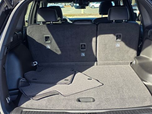 New 2025 Jeep Grand Cherokee Laredo image 4