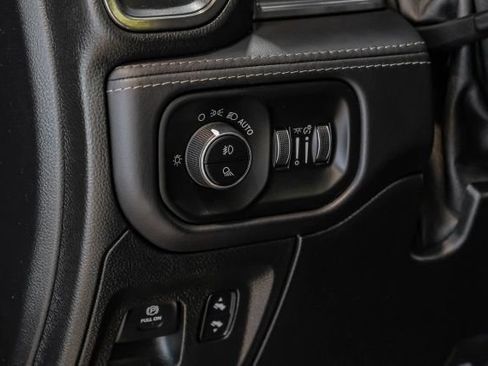 Used 2021 RAM 1500 Limited AWD/4WD image 37
