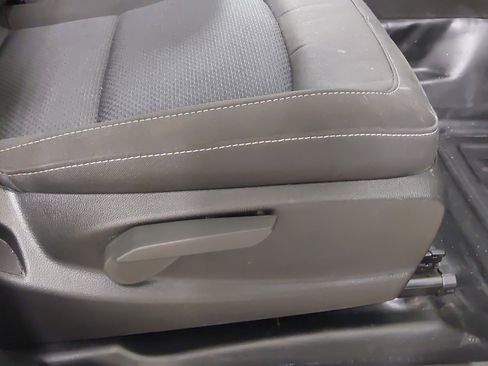 Certified 2022 Chevrolet Colorado LT w/ Fleet Safety Package image 29