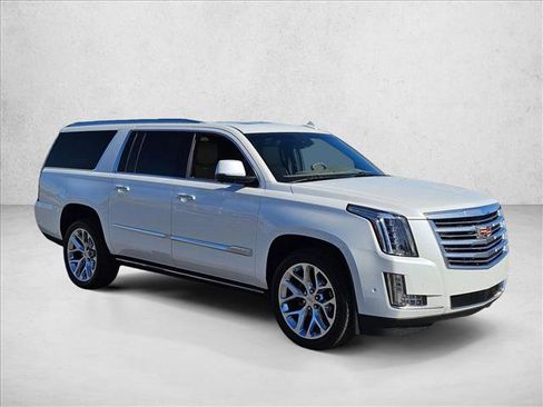 Used 2018 Cadillac Escalade ESV Platinum image 3
