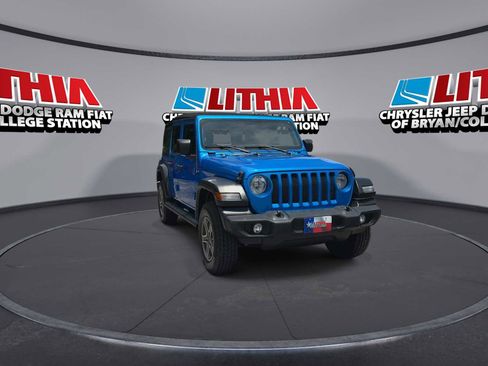 Used 2022 Jeep Wrangler Unlimited Sport AWD/4WD image 2