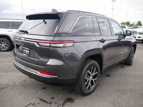 New 2025 Jeep Grand Cherokee Limited image 19