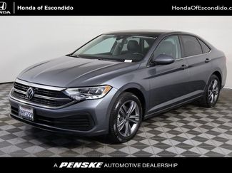 Used 2023 Volkswagen Jetta SE w/ Panoramic Sunroof Package video 1