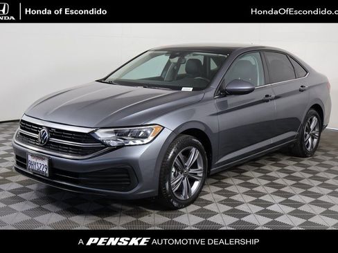 Used 2023 Volkswagen Jetta SE w/ Panoramic Sunroof Package image 1