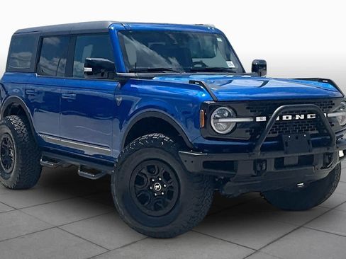 Used 2021 Ford Bronco First Edition AWD/4WD image 2